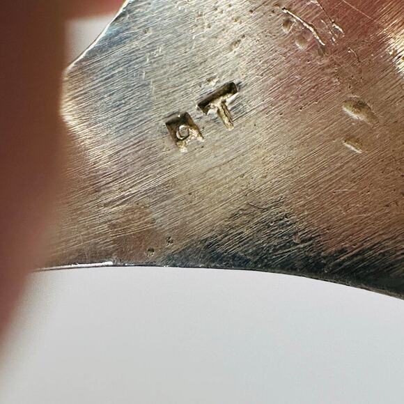 Vintage 1980’s Sterling Silver and Black Onyx Ring - Picture 6 of 8